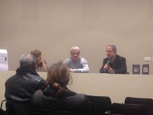 Samuele Bernardini presidente delle Librerie Indipendenti Milano, moderatore della presentazione insieme a Simona Menghini